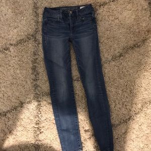 American Eagle light wash jeans